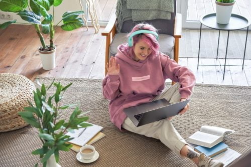 shutterstock_1736626430